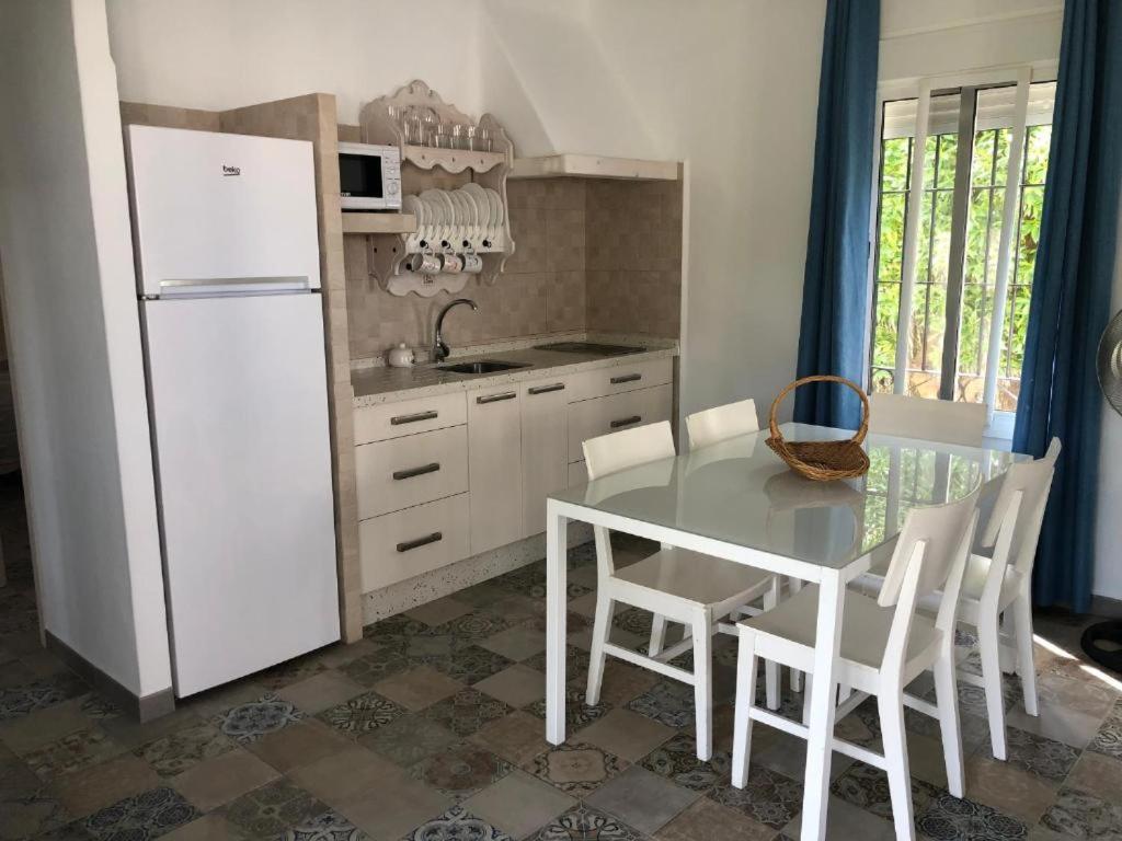 Apartamentos Cala Isabel ซาโฮรา ภายนอก รูปภาพ
